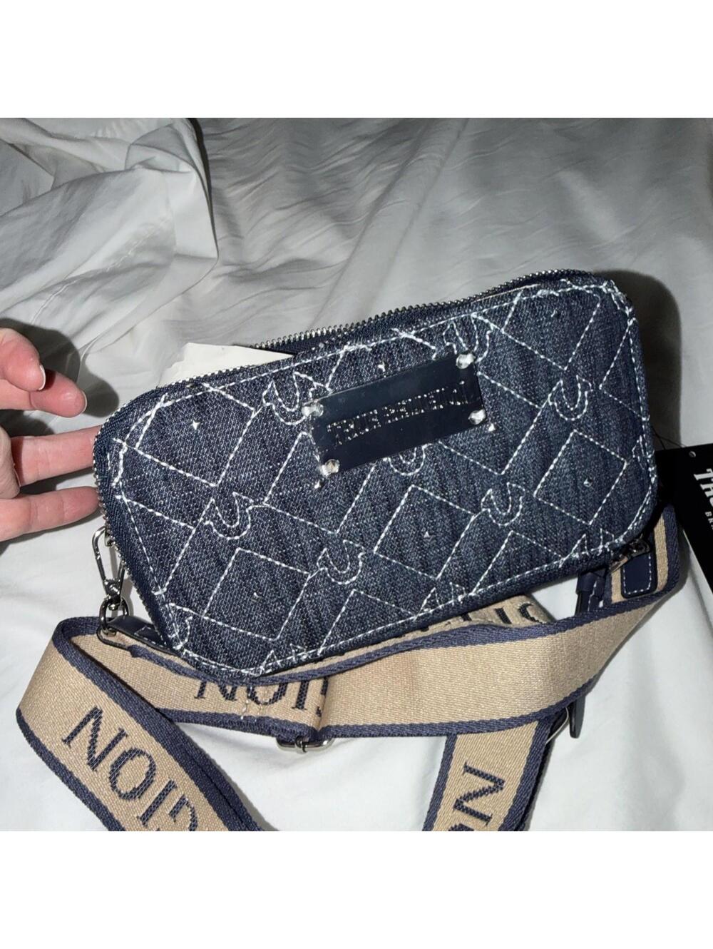 NWT TRUE RELIGION Horseshoe Denim Camera Crossbody Bag – Brown Tan & Blue Logo